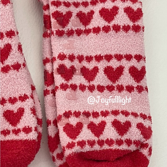 New VS PINK Heart Print 1-PACK Valentines CREW SOCKS Set of 2 - Picture 5 of 5